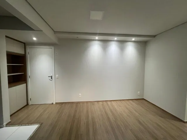 Apartamento com 10m² 3 quartos e 2 banheiros, à venda, no bairro Gleba Palhano em Londrina