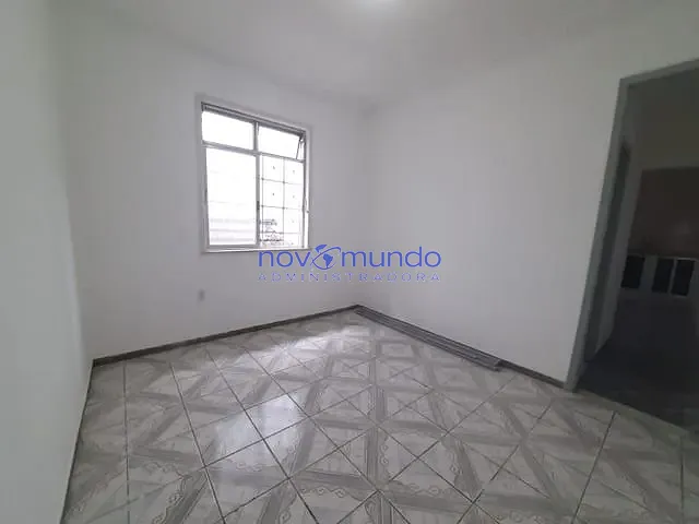 Apartamento com 66m² 2 quartos e 1 banheiro, para alugar, no bairro Ramos em Rio de Janeiro
