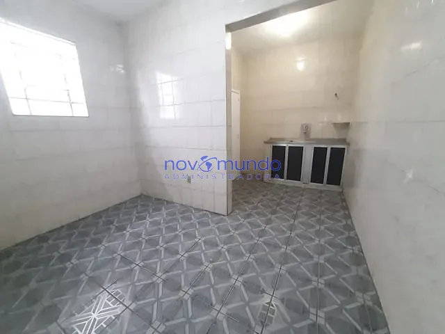Apartamento com 66m² 2 quartos e 1 banheiro, para alugar, no bairro Ramos em Rio de Janeiro