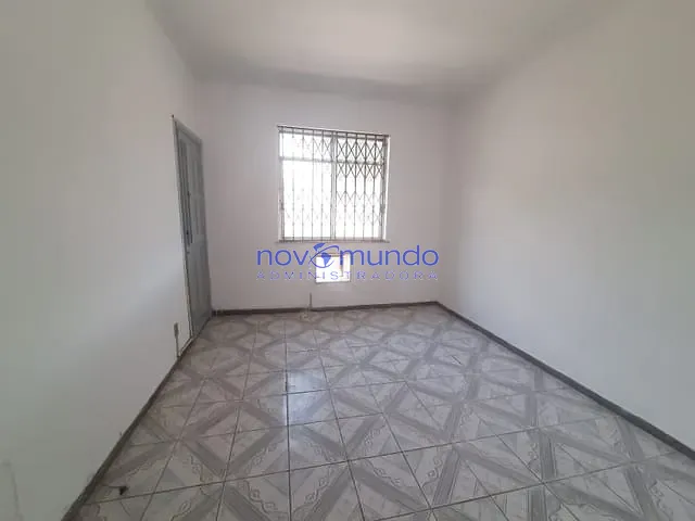 Apartamento com 66m² 2 quartos e 1 banheiro, para alugar, no bairro Ramos em Rio de Janeiro