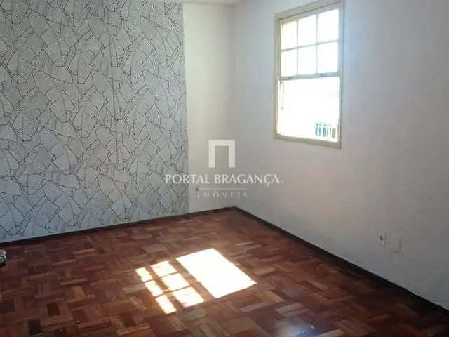 Apartamento com 70m² 2 quartos e 2 banheiros, para alugar, no bairro Centro em Bragança Paulista