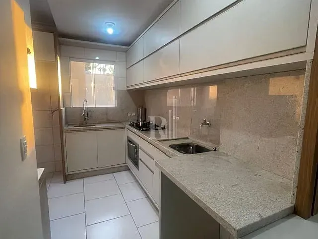 Apartamento 2 quartos e 1 banheiro, para alugar, no bairro Centro em Tijucas