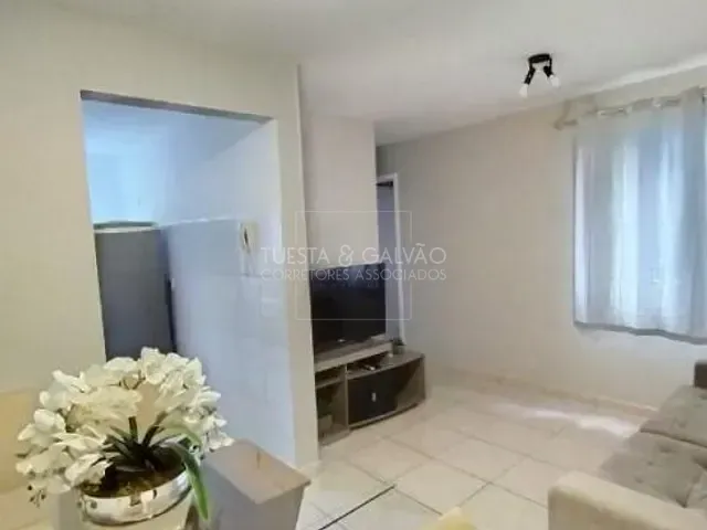 Apartamento com 50m² 2 quartos e 1 banheiro, à venda, no bairro Santa Cândida em Curitiba
