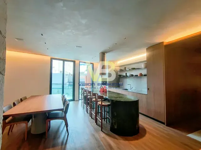 Apartamento 3 quartos e 4 banheiros, à venda, no bairro Água Verde em Curitiba