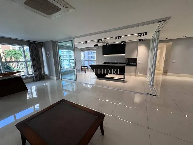 Apartamento 3 quartos e 5 banheiros, à venda, no bairro Gleba Fazenda Palhano em Londrina