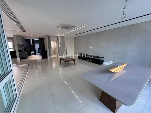 Apartamento 3 quartos e 5 banheiros, à venda, no bairro Gleba Fazenda Palhano em Londrina
