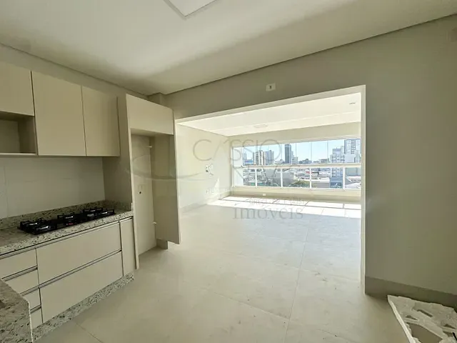 Apartamento com 222m² 3 quartos e 4 banheiros, à venda, no bairro Centro em Apucarana