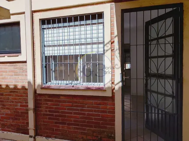 Apartamento 2 quartos e 1 banheiro, para alugar, no bairro Centro em Pelotas