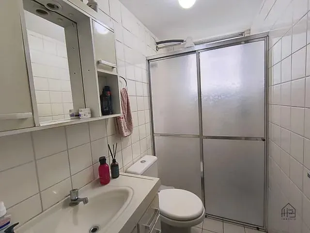 Apartamento 2 quartos e 1 banheiro, à venda ou para alugar, no bairro Jardim Caiapiá em Cotia