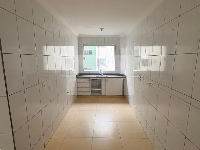 Apartamento 3 quartos e 1 banheiro, para alugar, no bairro Jardim Araucária em Rolândia