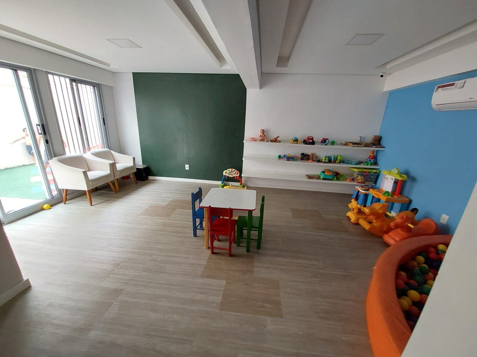 Apartamento à venda com 2 quartos, 53m² - Foto 16