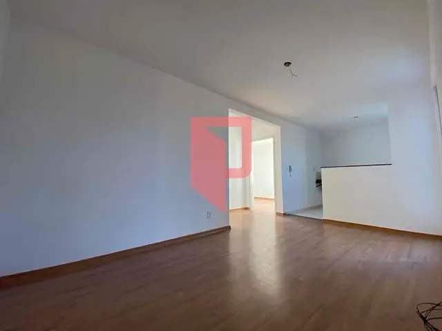 Apartamento 2 quartos e 1 banheiro, para alugar, no bairro Fazenda Bom Jesus em Contagem