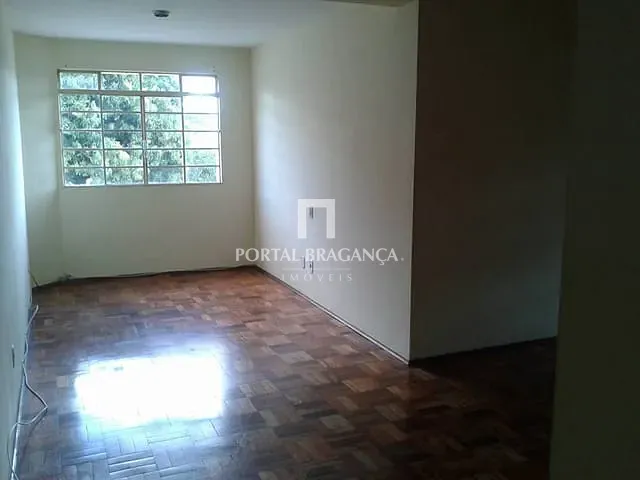 Apartamento com 88m² 3 quartos e 2 banheiros, para alugar, no bairro Centro em Bragança Paulista