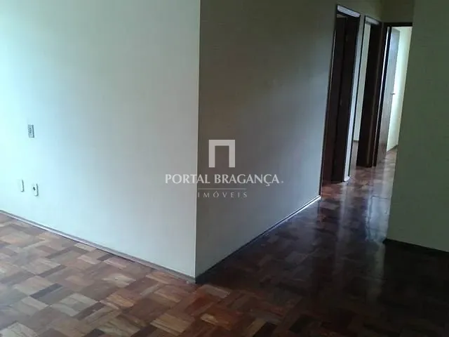 Apartamento com 88m² 3 quartos e 2 banheiros, para alugar, no bairro Centro em Bragança Paulista