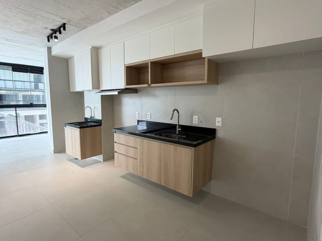 Apartamento com 80m² 2 quartos e 2 banheiros, para alugar, no bairro Recreio dos Bandeirantes em Rio de Janeiro