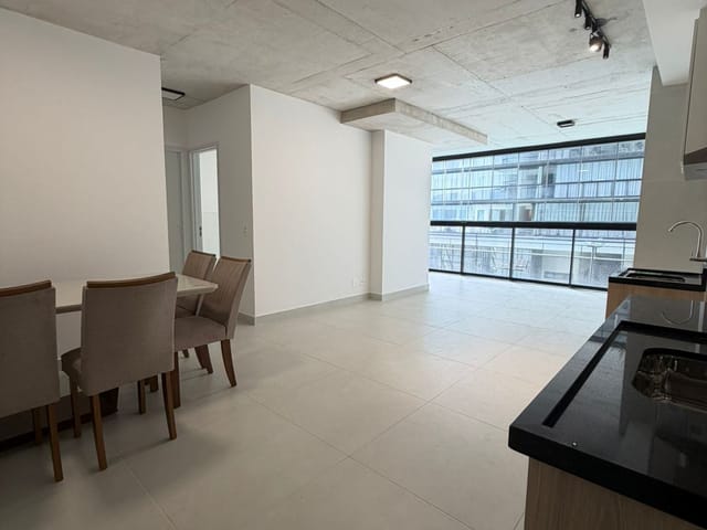 Apartamento com 80m² 2 quartos e 2 banheiros, para alugar, no bairro Recreio dos Bandeirantes em Rio de Janeiro