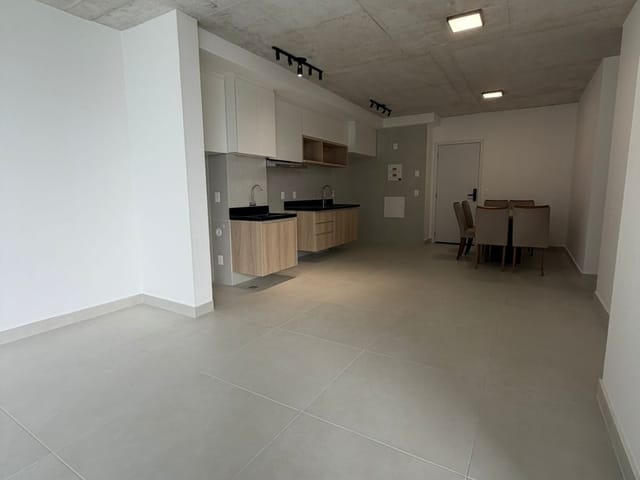 Apartamento com 80m² 2 quartos e 2 banheiros, para alugar, no bairro Recreio dos Bandeirantes em Rio de Janeiro