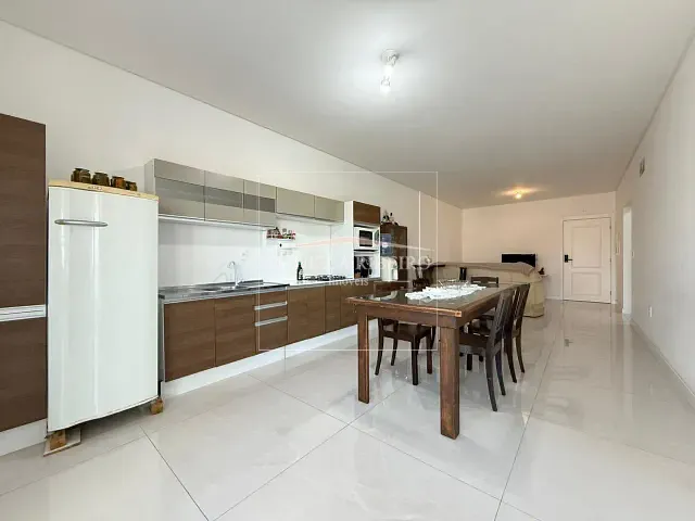 Apartamento 3 quartos e 3 banheiros, à venda, no bairro Pereque em Porto Belo