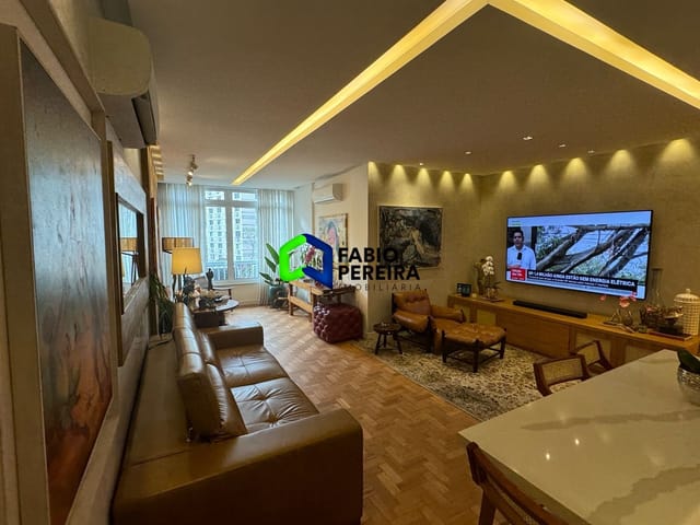 Apartamento com 140m² 3 quartos e 2 banheiros, à venda, no bairro Laranjeiras em Rio de Janeiro