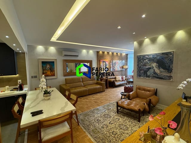 Apartamento com 140m² 3 quartos e 2 banheiros, à venda, no bairro Laranjeiras em Rio de Janeiro