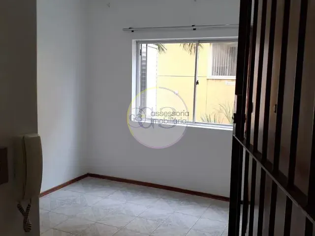 Apartamento 1 quarto e 1 banheiro, à venda ou para alugar, no bairro Areal em Pelotas