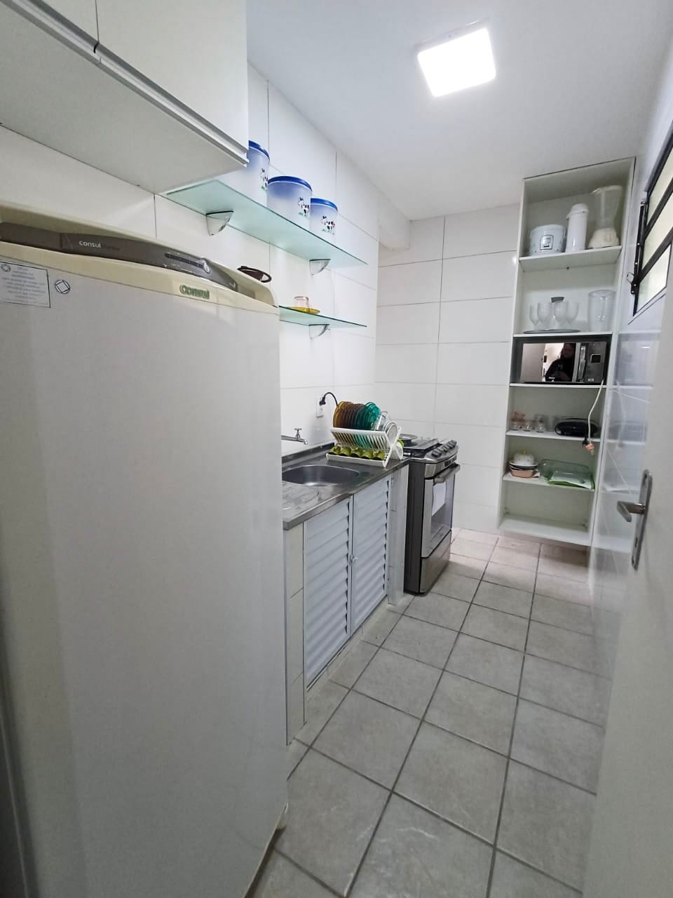 Apartamento à venda e aluguel com 2 quartos, 42m² - Foto 3