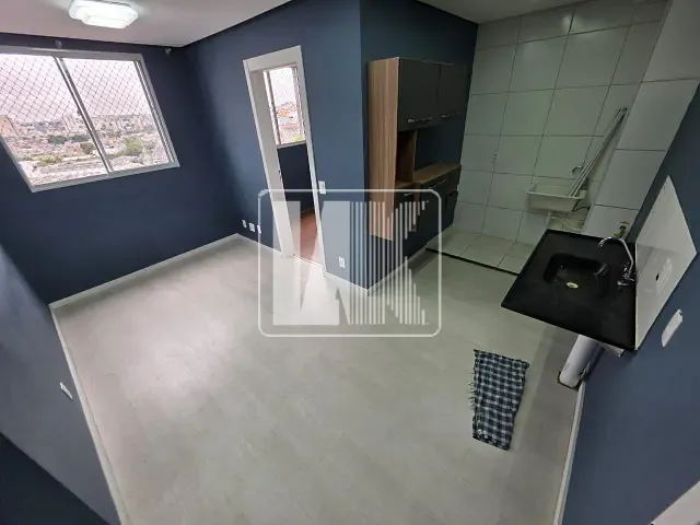 Apartamento com 35m² 2 quartos e 1 banheiro, para alugar, no bairro Vila Sacadura Cabral em Santo André