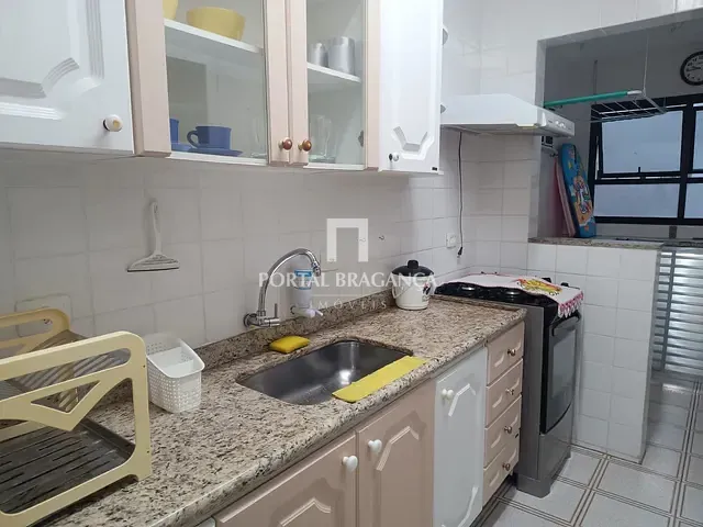 Apartamento 2 quartos e 2 banheiros, à venda, no bairro Jardim Astúrias em Guarujá
