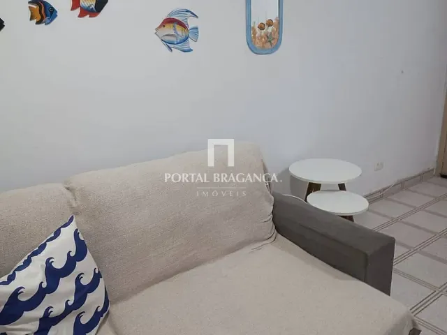 Apartamento 2 quartos e 2 banheiros, à venda, no bairro Jardim Astúrias em Guarujá