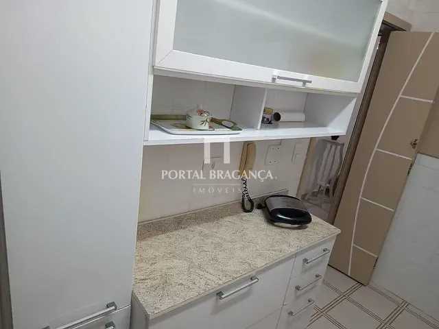 Apartamento 2 quartos e 2 banheiros, à venda, no bairro Jardim Astúrias em Guarujá