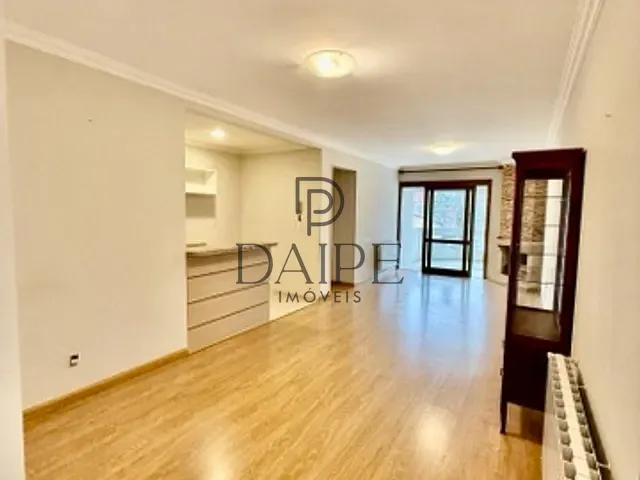 Apartamento com 121m² 3 quartos e 2 banheiros, à venda, no bairro Centro em Canela