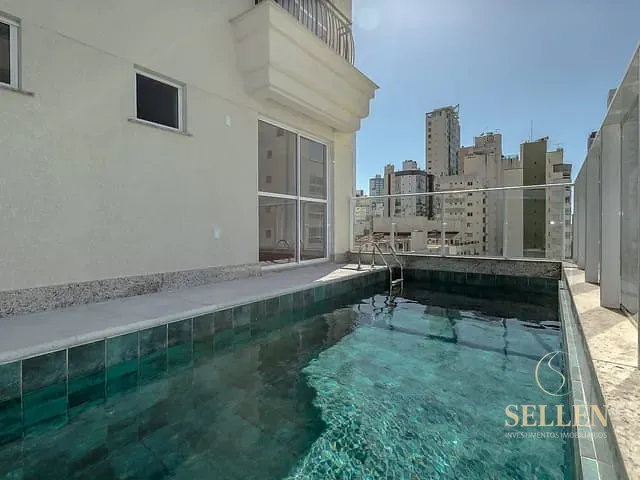 Apartamento com 369m² 3 quartos e 3 banheiros, à venda, no bairro Centro em Balneário Camboriú