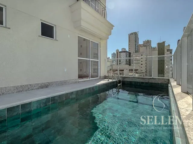Apartamento com 369m² 3 quartos e 3 banheiros, à venda, no bairro Centro em Balneário Camboriú
