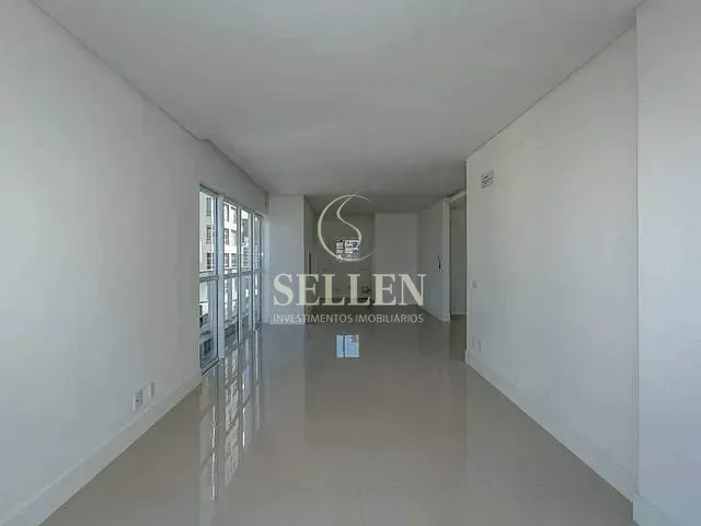 Apartamento com 369m² 3 quartos e 3 banheiros, à venda, no bairro Centro em Balneário Camboriú