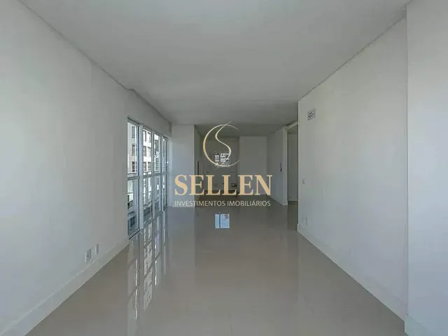 Apartamento com 369m² 3 quartos e 3 banheiros, à venda, no bairro Centro em Balneário Camboriú
