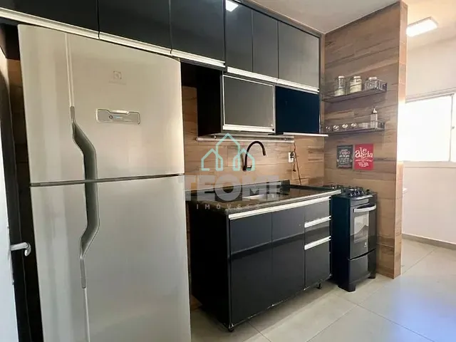 Apartamento 2 quartos e 1 banheiro, à venda, no bairro Jardim Gurilândia em Taubaté