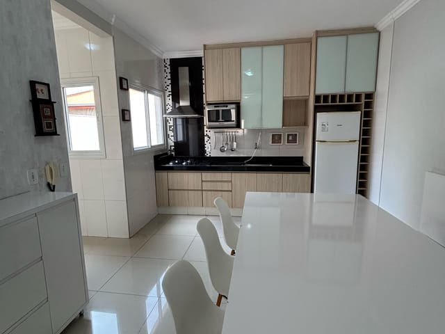 Apartamento 2 quartos e 2 banheiros, à venda, no bairro Jardim Piratininga em Franca