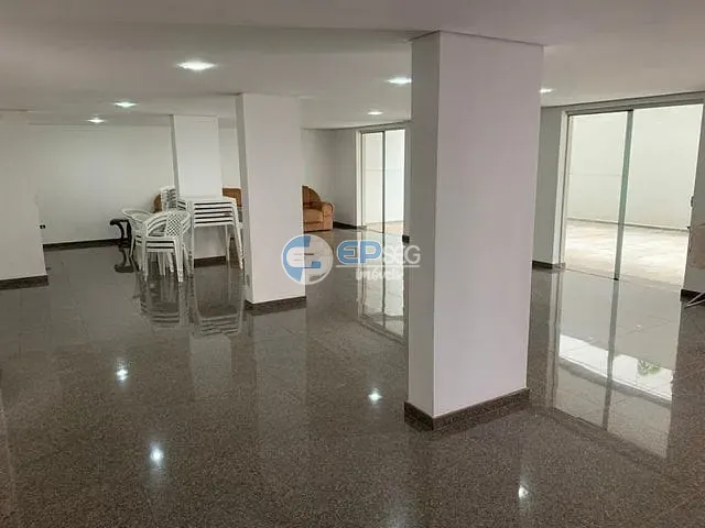 Apartamento 4 quartos e 5 banheiros, à venda, no bairro Centro em Londrina