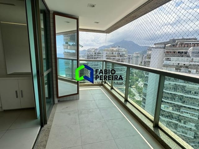 Apartamento com 166m² 4 quartos e 5 banheiros, à venda, no bairro Barra da Tijuca em Rio de Janeiro