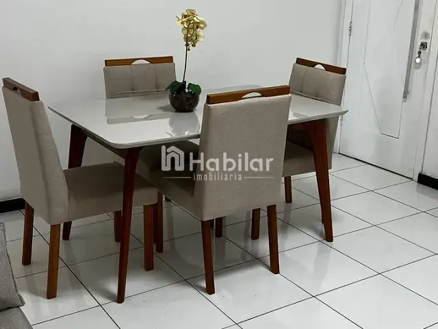 Apartamento 2 quartos e 2 banheiros, para alugar, no bairro Graça em Salvador