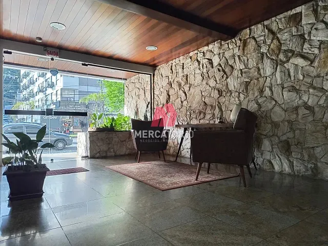 Apartamento 1 quarto e 1 banheiro, para alugar, no bairro Victor Konder em Blumenau