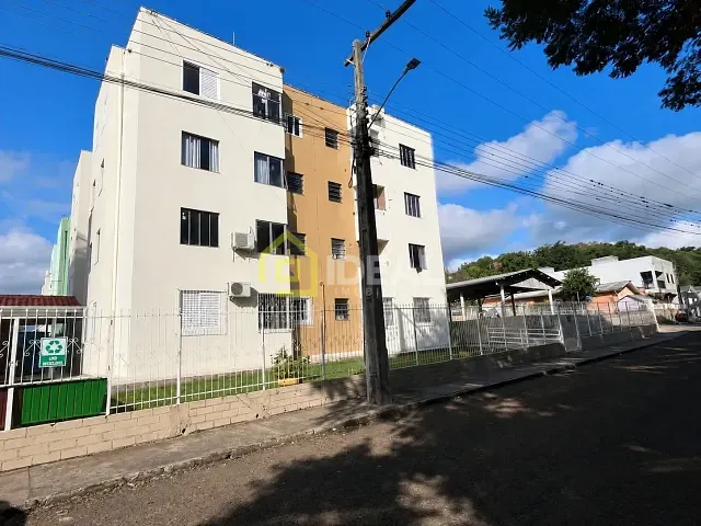 Apartamento com 55m² 3 quartos e 1 banheiro, à venda, no bairro Natureza em Concórdia
