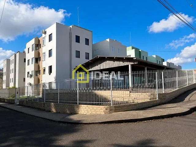 Apartamento com 55m² 3 quartos e 1 banheiro, à venda, no bairro Natureza em Concórdia