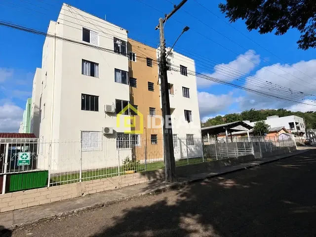 Apartamento com 55m² 3 quartos e 1 banheiro, à venda, no bairro Natureza em Concórdia