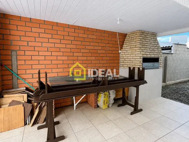 Apartamento com 55m² 3 quartos e 1 banheiro, à venda, no bairro Natureza em Concórdia