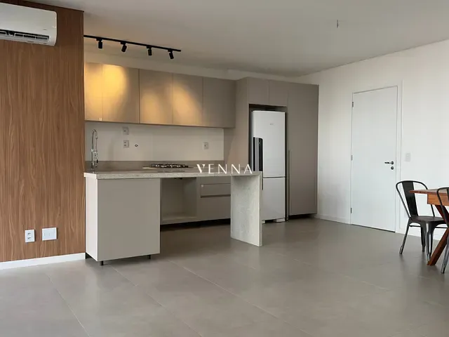 Apartamento 2 quartos e 2 banheiros, para alugar, no bairro Santa Rosa em Londrina