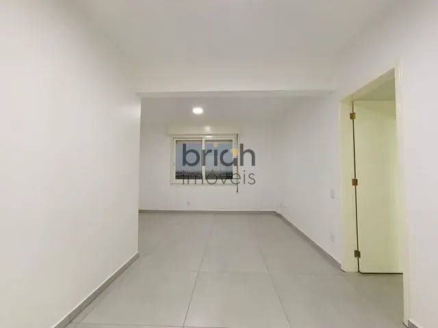 Apartamento 2 quartos e 2 banheiros, à venda, no bairro Centro em São Leopoldo