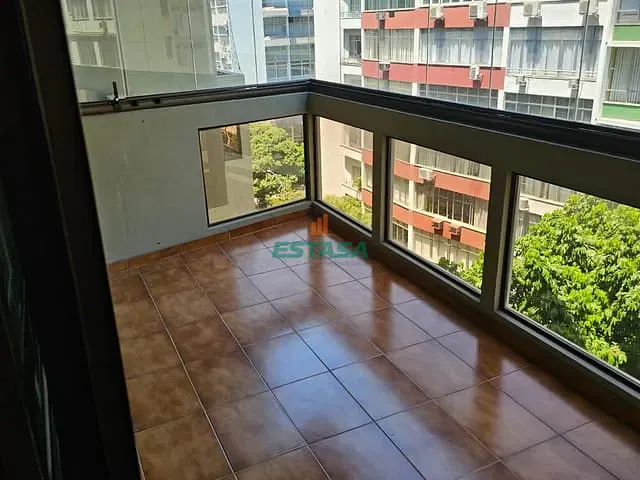 Apartamento 3 quartos e 3 banheiros, à venda, no bairro Copacabana em Rio de Janeiro