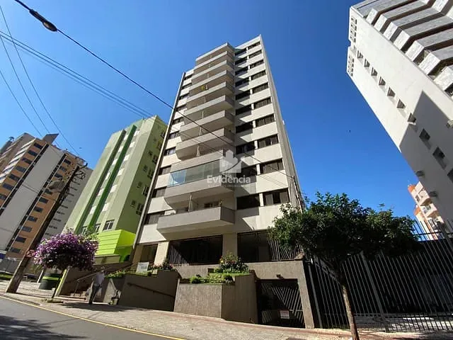 Apartamento com 243m² 3 quartos e 5 banheiros, à venda, no bairro Centro em Londrina