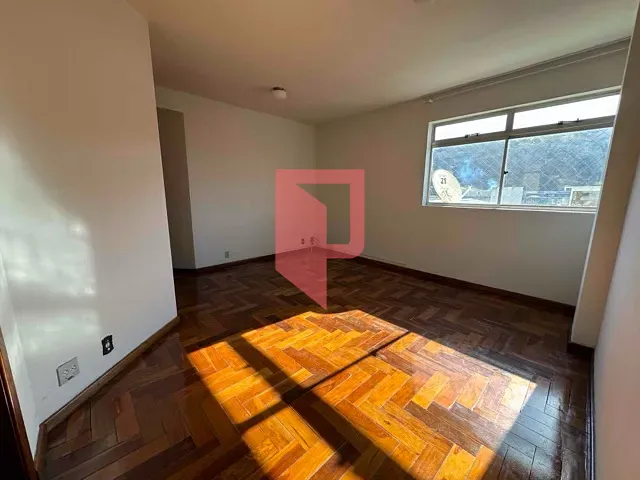 Apartamento 3 quartos e 2 banheiros, para alugar, no bairro Caiçaras em Belo Horizonte